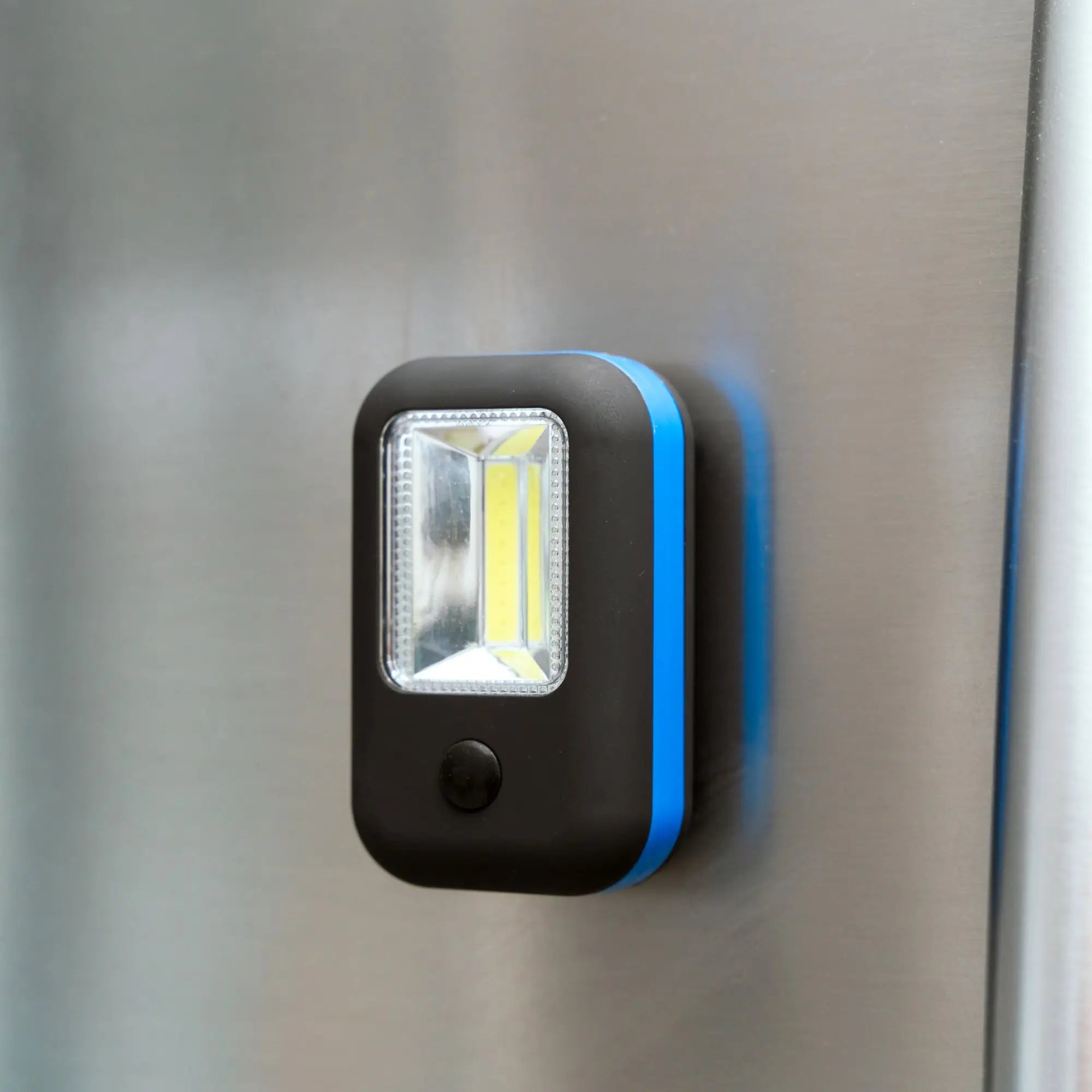 Brillar Mini Work Light Blue 200 Lumens with Hook