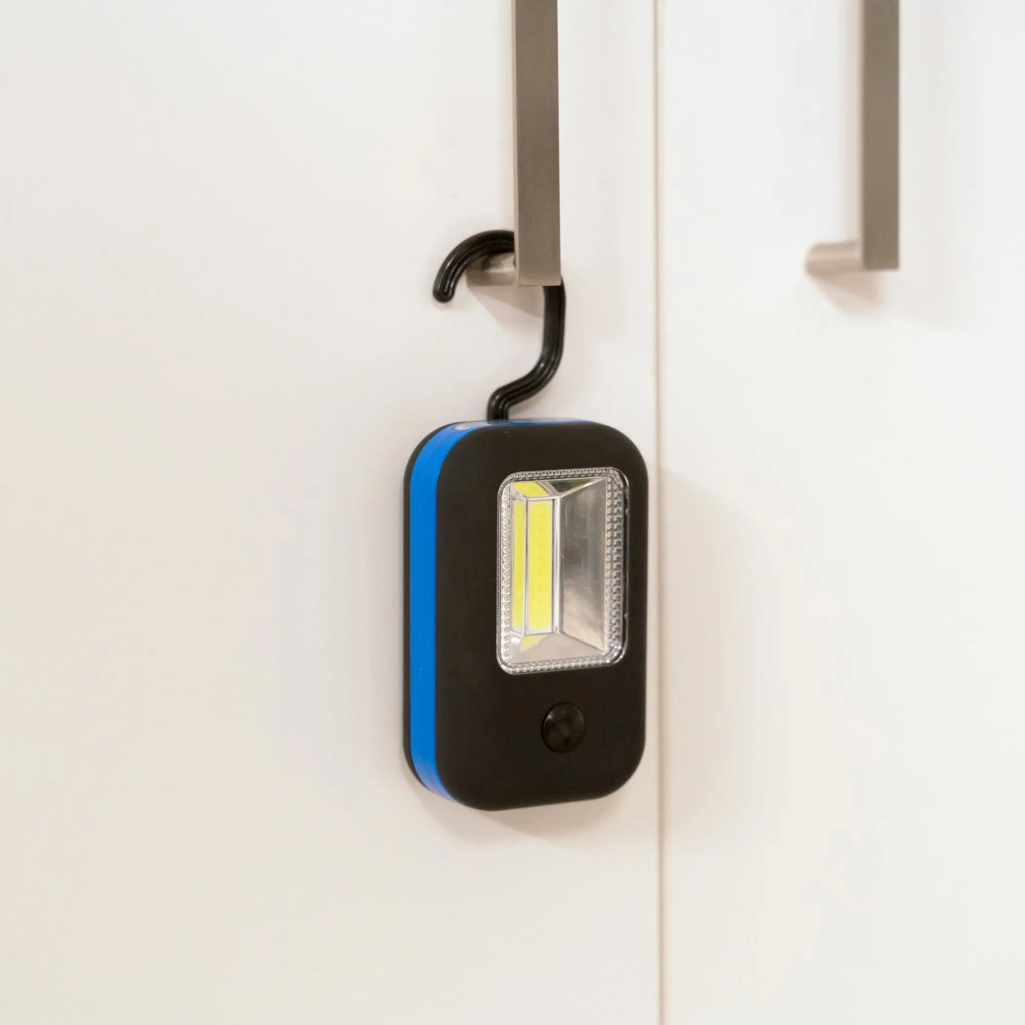 Brillar mini work light blue with hook and magnetic base