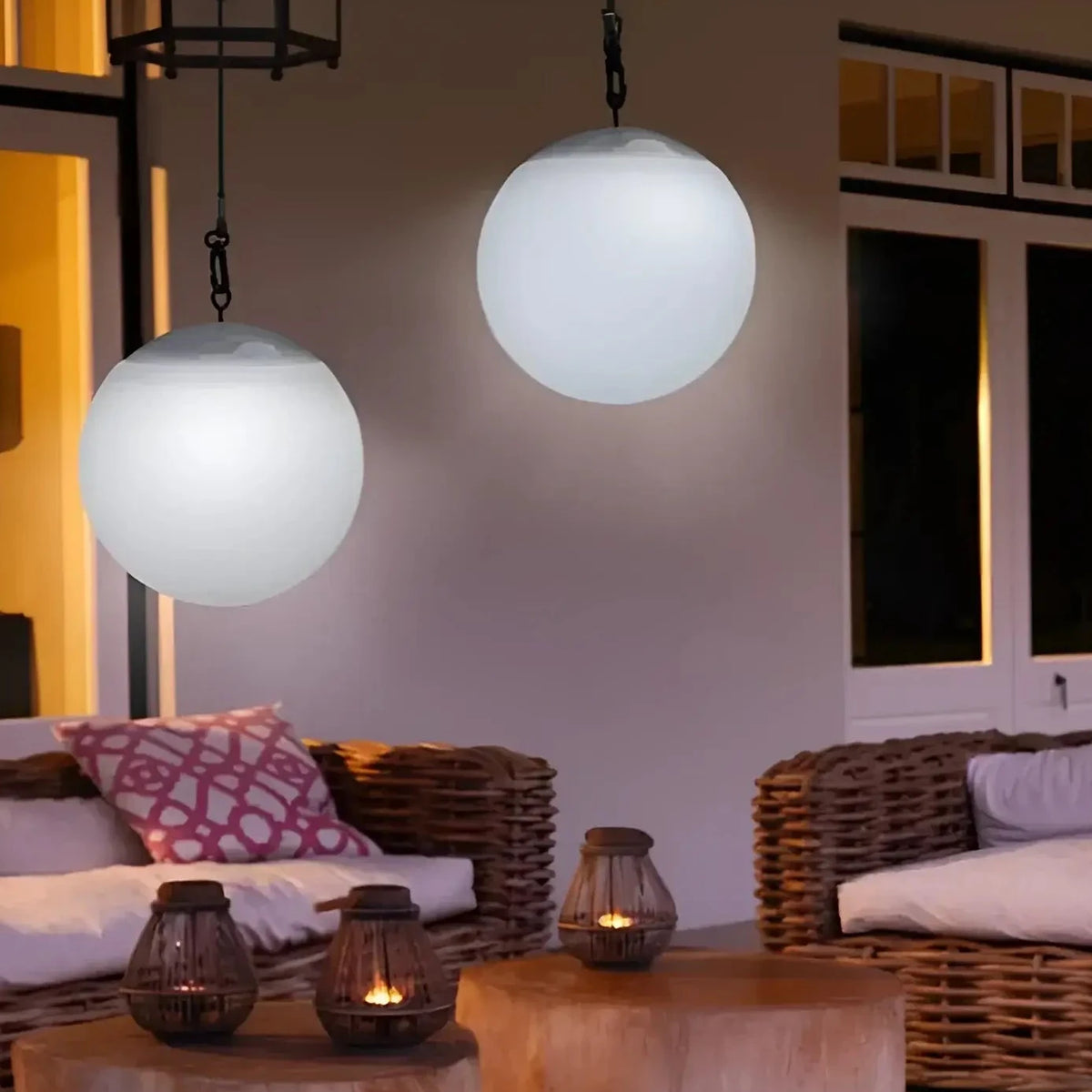 LED Hanging Ball Solar + DC Power