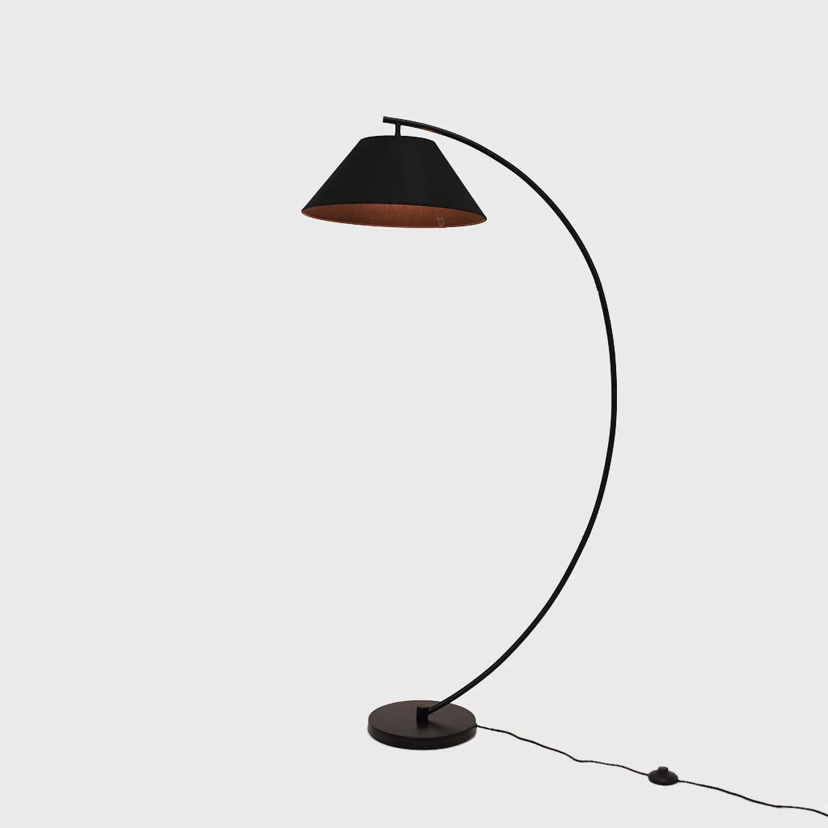 Remi Floor Lamp - Black/Brass