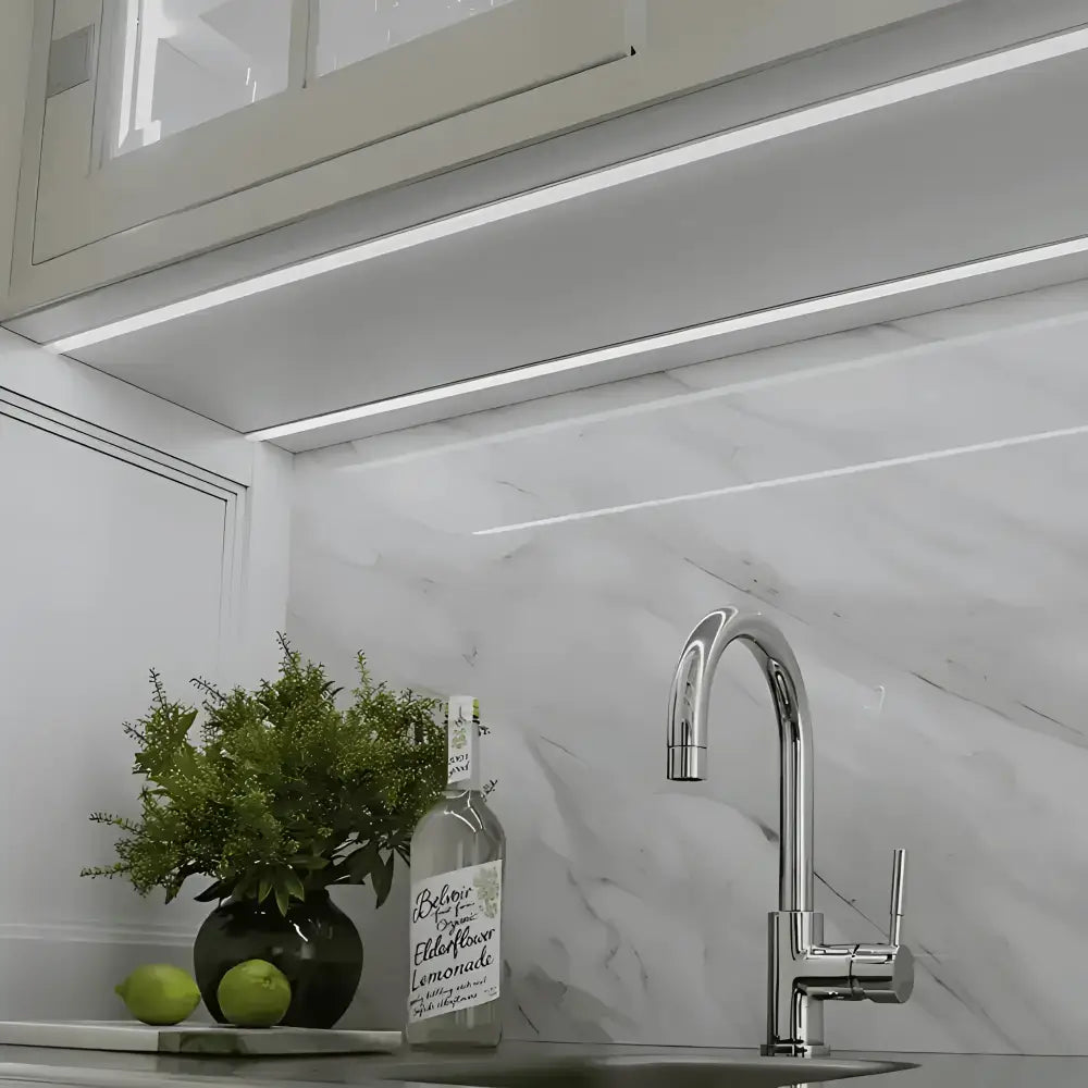 LumaFlex Linea Dim 6000K – Adjustable & Dimmable LED Strip Kit
